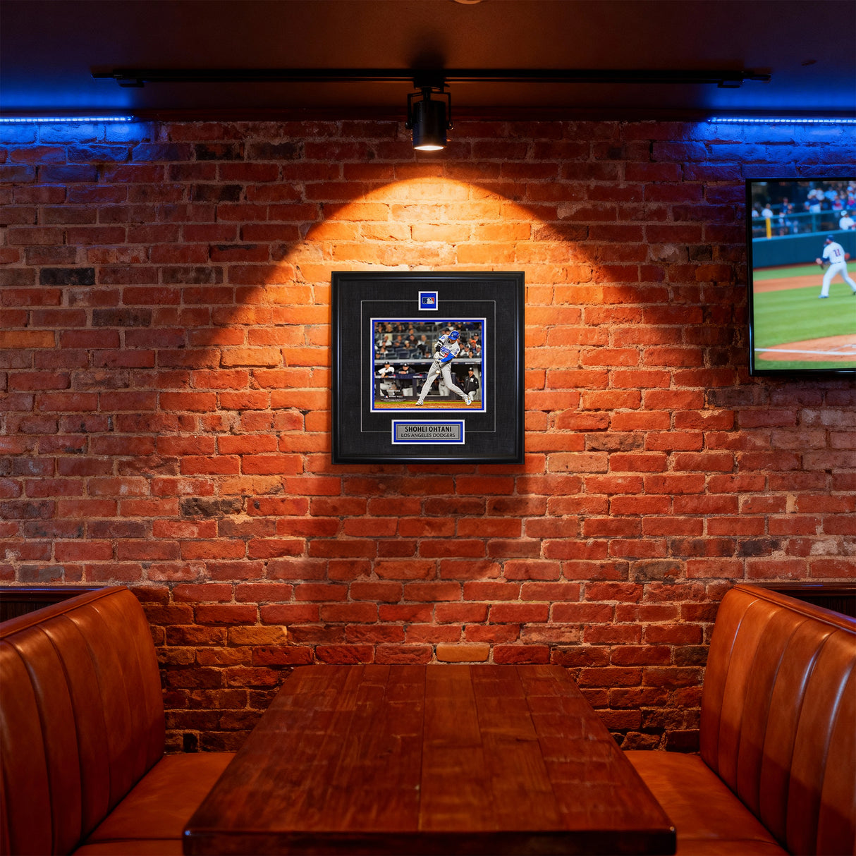 Shohei Ohtani Framed Pin & Plate Dodgers GM 4 WS