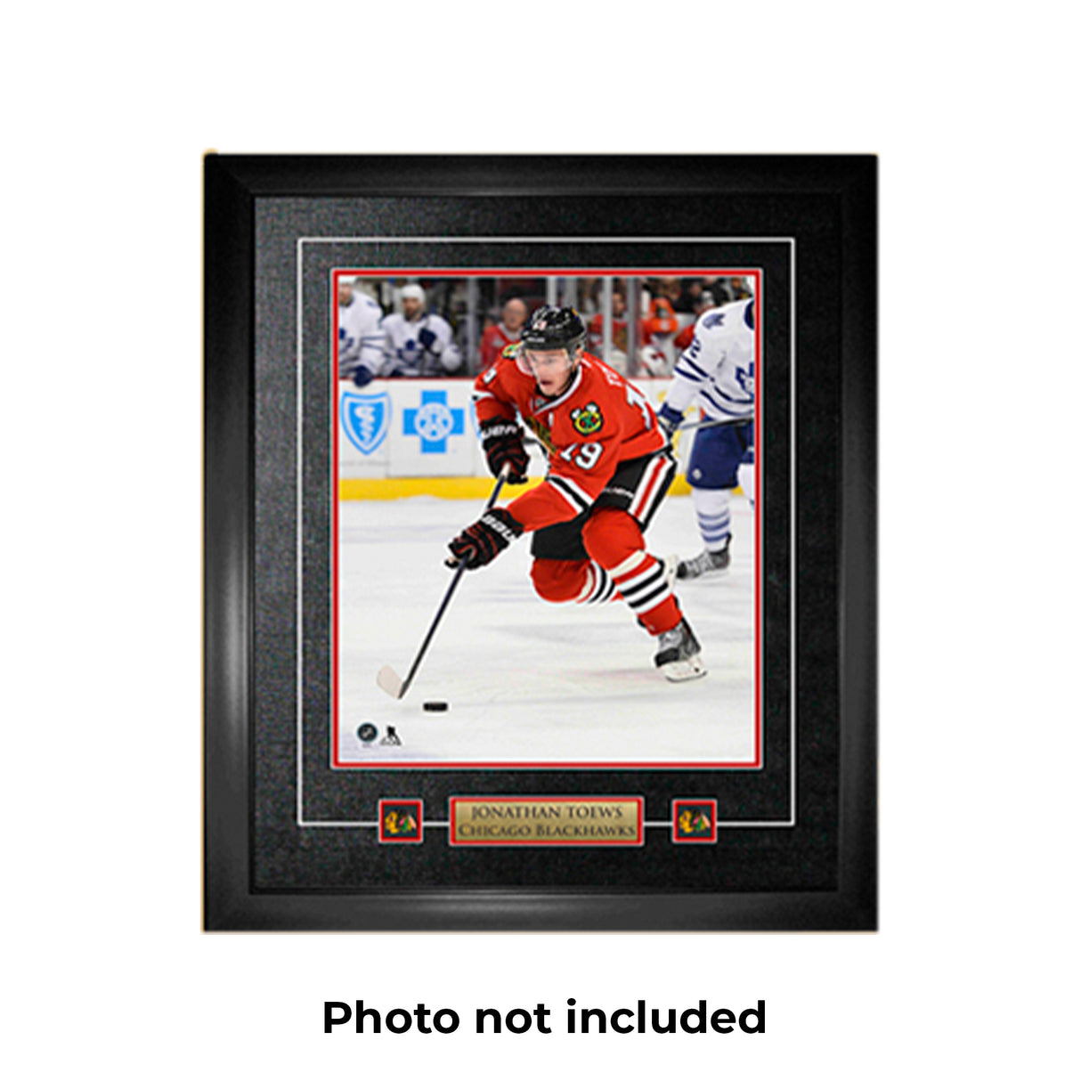 16x20" Photo framed w/ pin and plate at bottom - Frameworth Sports Canada
