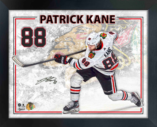 Patrick Kane Embedded Signature 16x20 PhotoGlass Frame Blackhawks - Frameworth Sports Canada 