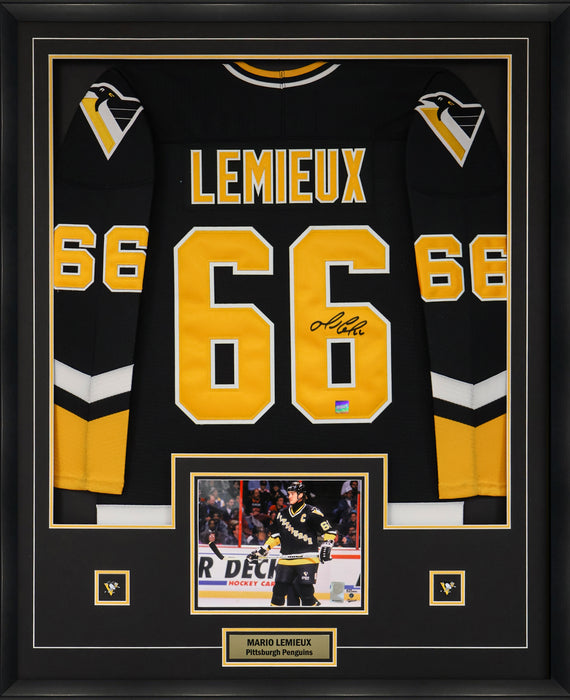 Mario Lemieux Signed Framed Pittsburgh Penguins 1996 CCM Throwback Jersey