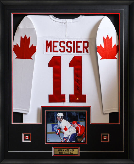 Mark Messier Signed Jersey Framed Canada Cup 1987 Replica White - Frameworth Sports Canada 