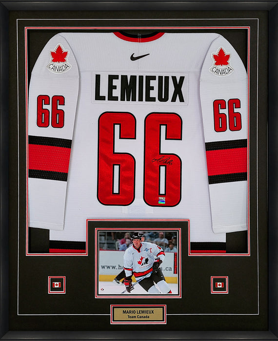 Mario Lemieux Signed Jersey Framed 2002 Olympics Nike White Jersey