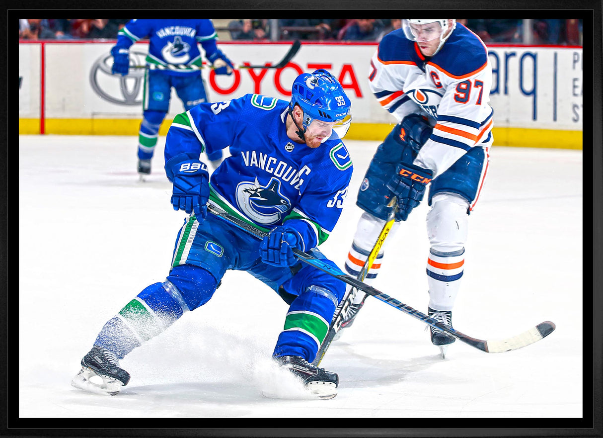 Henrik Sedin 20x29 Framed Canvas Vancouver Canucks - Frameworth Sports Canada 