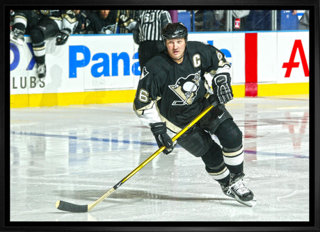 Mario Lemieux 20x29 Framed Canvas Pittsburgh Penguins - Frameworth Sports Canada 