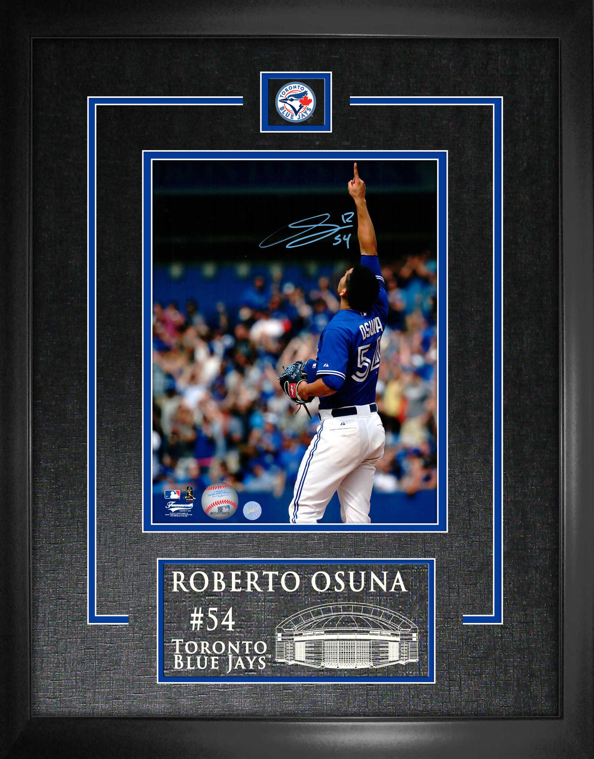 Roberto Osuna Toronto Blue Jays Signed Framed 8x10 Pointing Up Photo