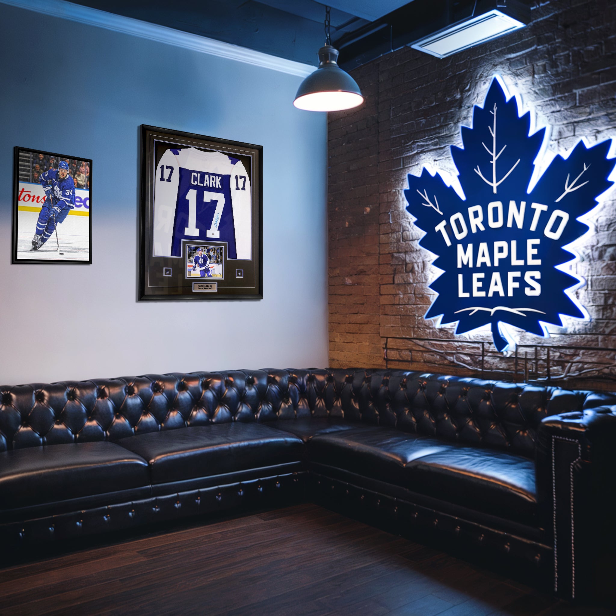Wendel Clark Signed Framed Jersey Maple Leafs Replica Fanatics