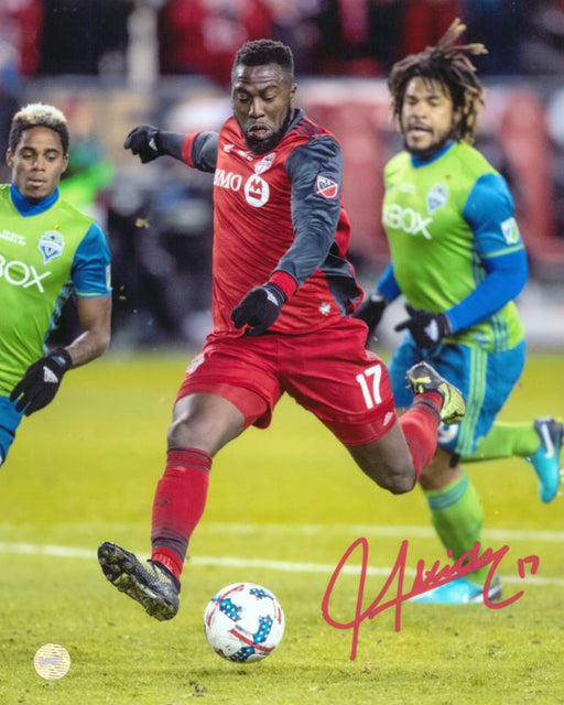 Jozy Altidore Toronto FC Signed Unframed 8x10 2017 Champions Scoring Photo - Frameworth Sports Canada 