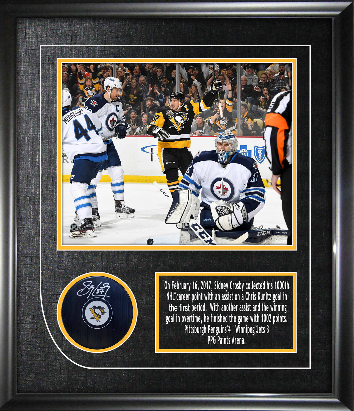 Sidney Crosby Signed Framed Pittsburgh Penguins Puck with 8x10 1000th Point Photo - Frameworth Sports Canada 