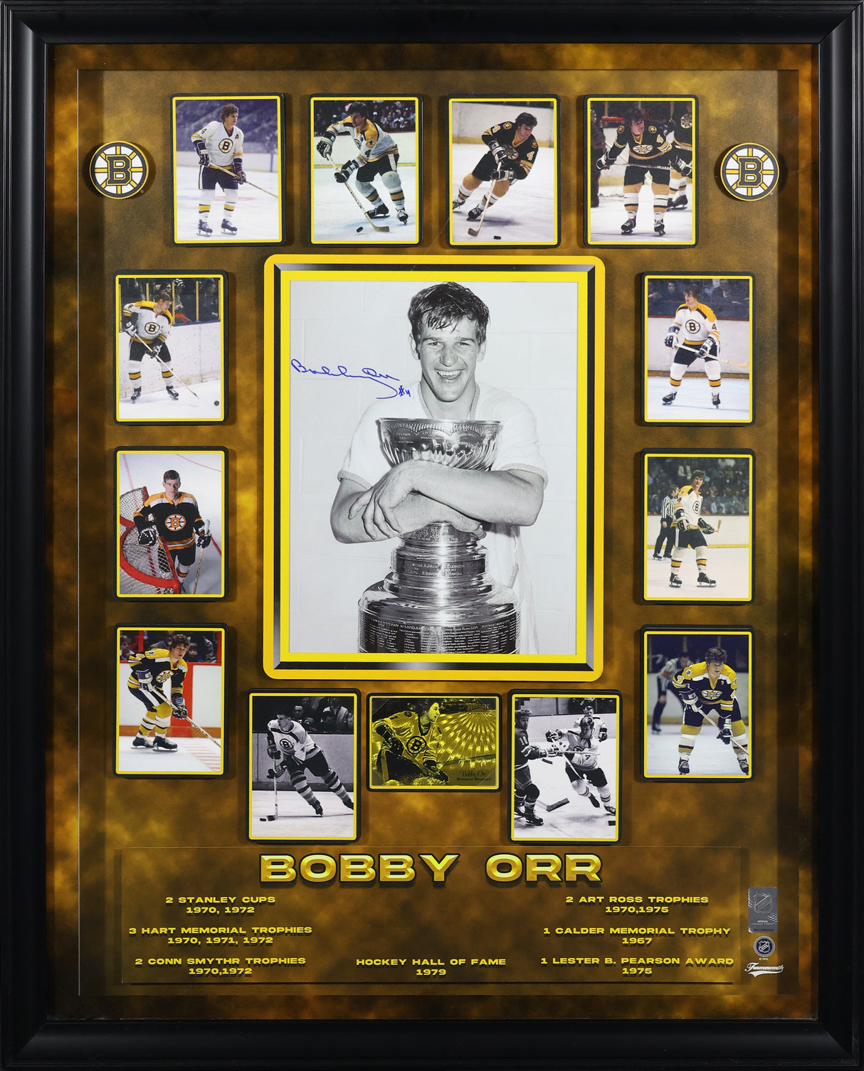 Bobby Orr Signed Boston Bruins Framed 8x10 Photo with Cards - AUCTION