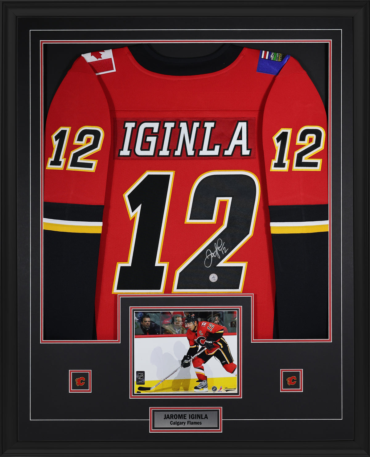 Jarome Iginla Signed Calgary Flames Framed 34x42 Home Fanatics Breakaway Jersey - AUCTION