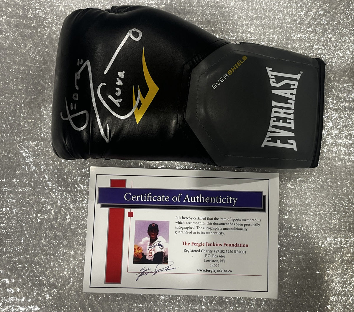 George Chuvalo Signed Black Everlast Boxing Glove - AUCTION