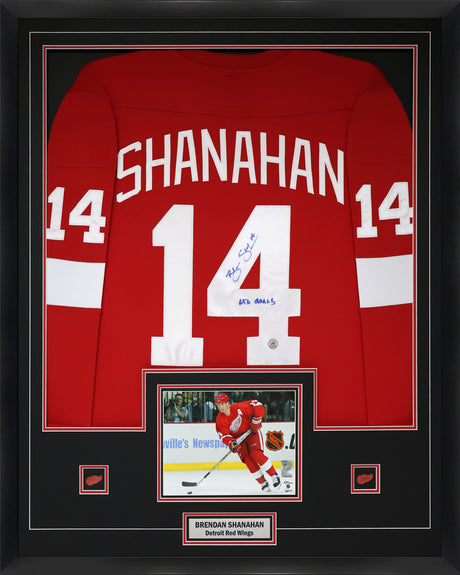Brendan Shanahan Signed Framed 34x42 Detroit Red Wings Retro Fanatics Jersey Inscribed - AUCTION
