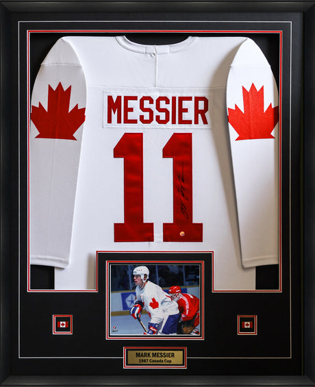 Mark Messier Signed Jersey Framed Canada Cup 1987 Replica White - AUCTION