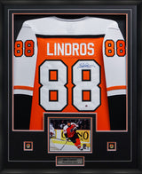 Eric Lindros Signed Philadelphia Flyers Framed 34x42 Fanatics Home Vintage Jersey - AUCTION