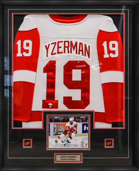 Steve Yzerman Signed Framed Jersey Detroit Red Wings White Fanatics Breakaway - AUCTION