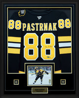 David Pastrnak Signed Framed 34x42 Boston Bruins Black Fanatics Premium Jersey - AUCTION