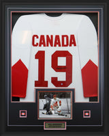 Paul Henderson Signed Framed Team Canada 1972 Summit Series White Replica Jersey - AUCTION