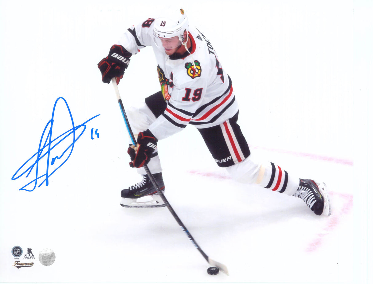 Jonathan Toews Chicago Blackhawks Signed 8x10 Shooting Photo