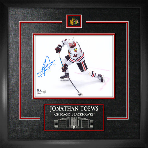 Jonathan Toews Signed Autographed Chicago Blackhawks Jersey