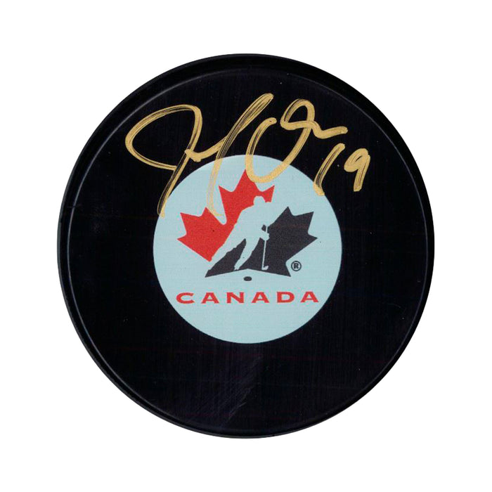 Joe Thornton Signed #19 Team Canada Puck - Frameworth Sports Canada 