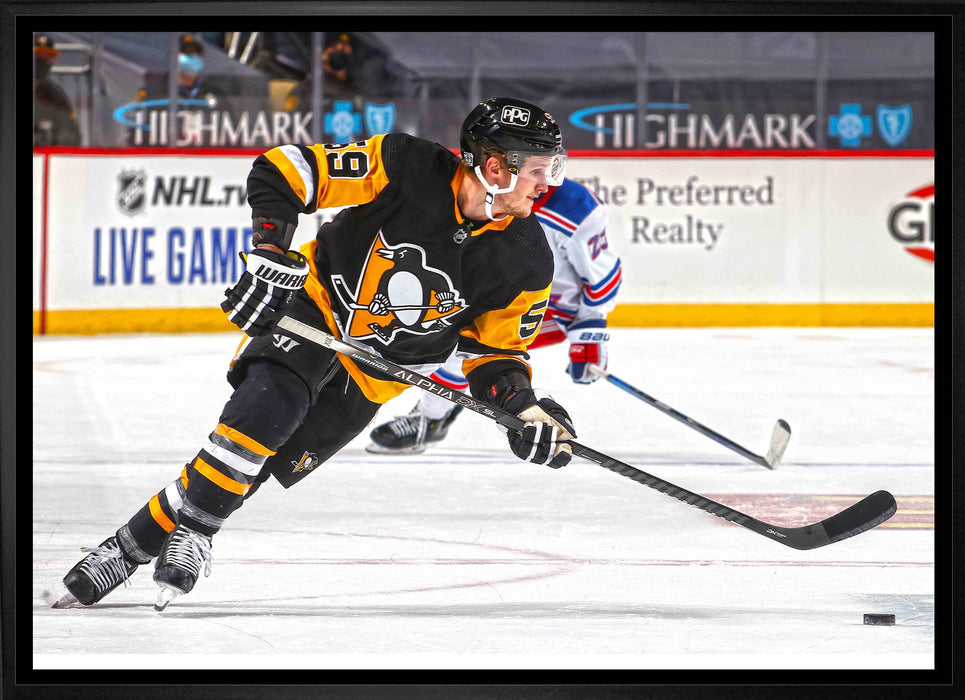Jake Guentzel Pittsburgh Penguins Framed 20x29 Skating Canvas - Frameworth Sports Canada 