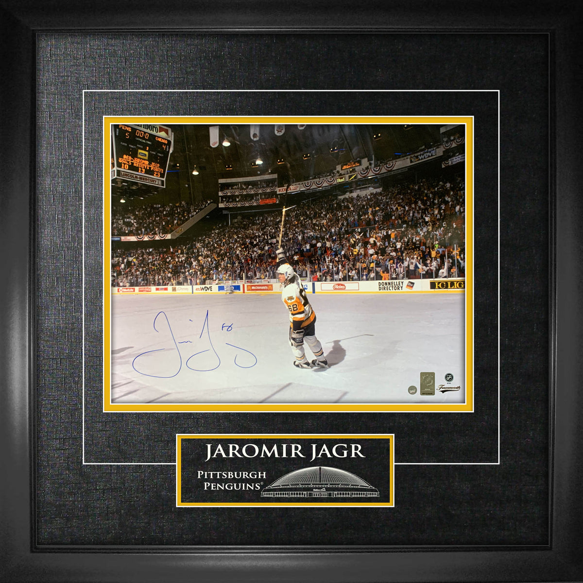 Jaromir Jagr Signed Framed Pittsburgh Penguins 16x20 Salute Photo - AUCTION
