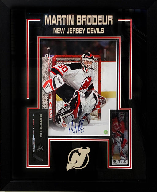 Martin Brodeur New Jersey Devils Signed Framed 11x14 Photo with Mini Stick - Frameworth Sports Canada 