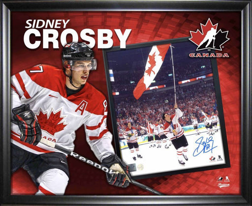 Sidney Crosby Team Canada Signed PhotoGlass Framed 8x10 Frame-in-a-Frame Photo - Frameworth Sports Canada 