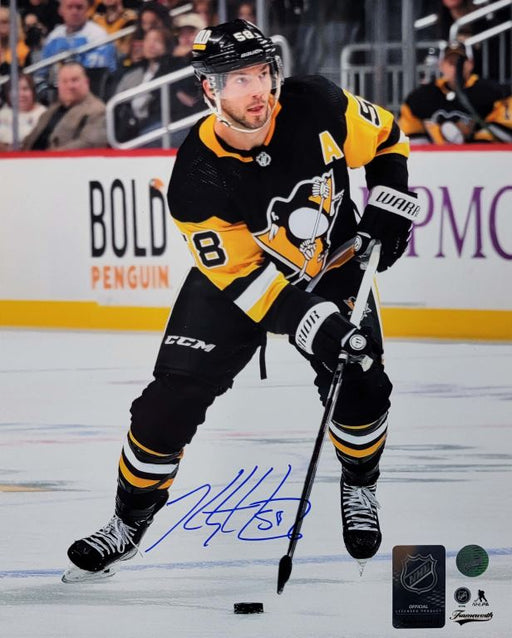 Kris Letang Pittsburgh Penguins Signed Unframed 8x10 Action Photo - Frameworth Sports Canada 