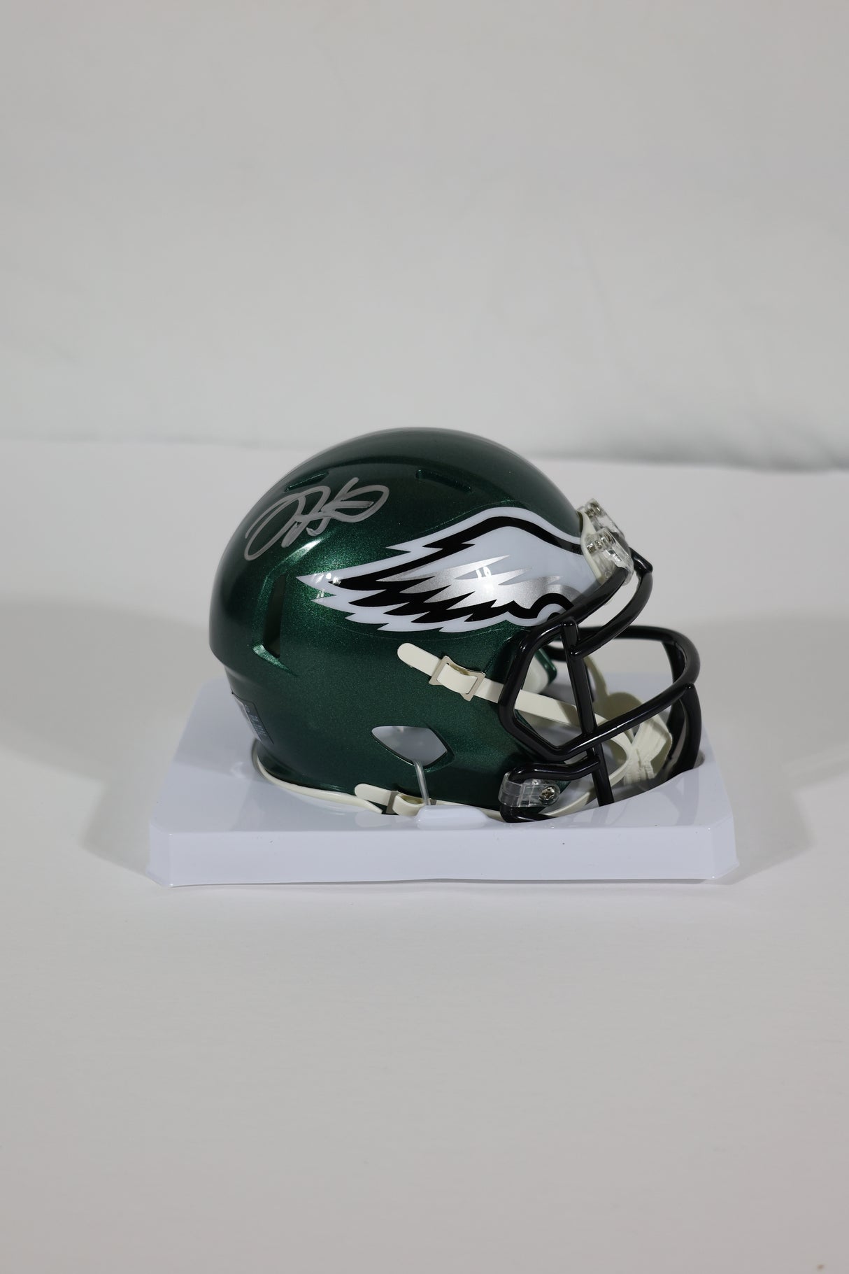 Jalen Hurts Signed Philadelphia Eagles Speed Mini Helmet - AUCTION