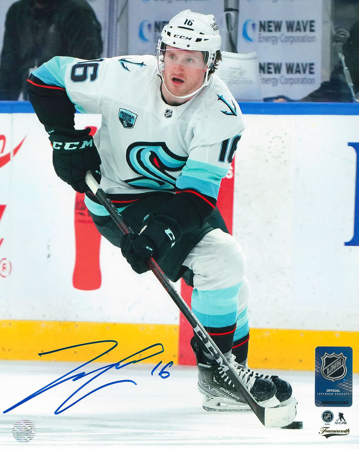 Jared McCann Seattle Kraken Signed 8x10 White Action Photo - Frameworth Sports Canada 