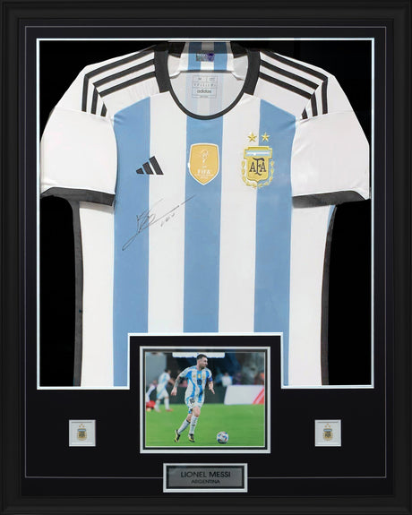 Lionel Messi Front Signed Framed Argentina 2022 World Cup Winners Home Shirt 2 Star Edition - AUCTION