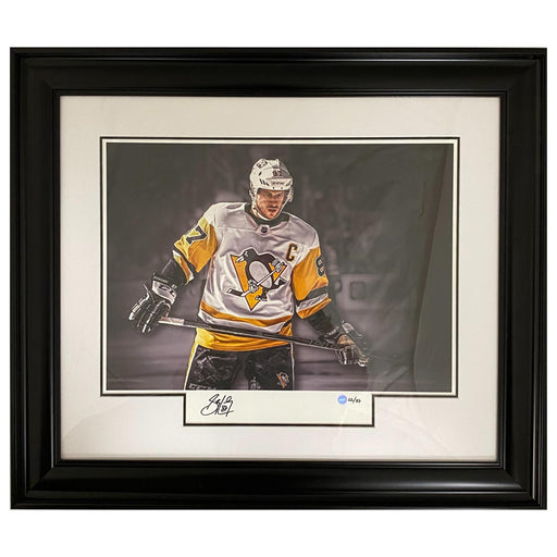 Sidney Crosby Pittsburgh Penguins Signed Framed 16x20 Spotlight Photo LE/87 - Frameworth Sports Canada 
